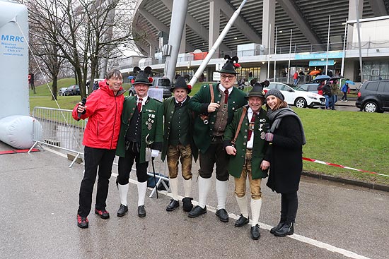 Silvesterlauf 2018 im Olympiapark (©Foto: Martin Schmitz)